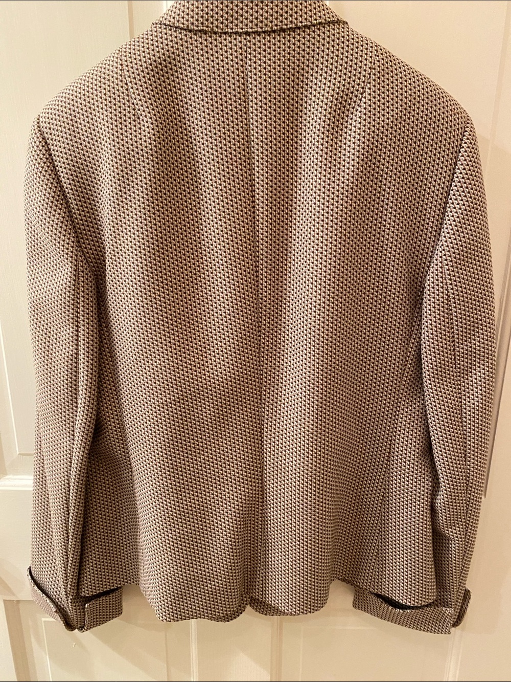 Akris Punto Light Beige/ Black/ Rust Check Blazer • Size 8 - Picture 8 of 14
